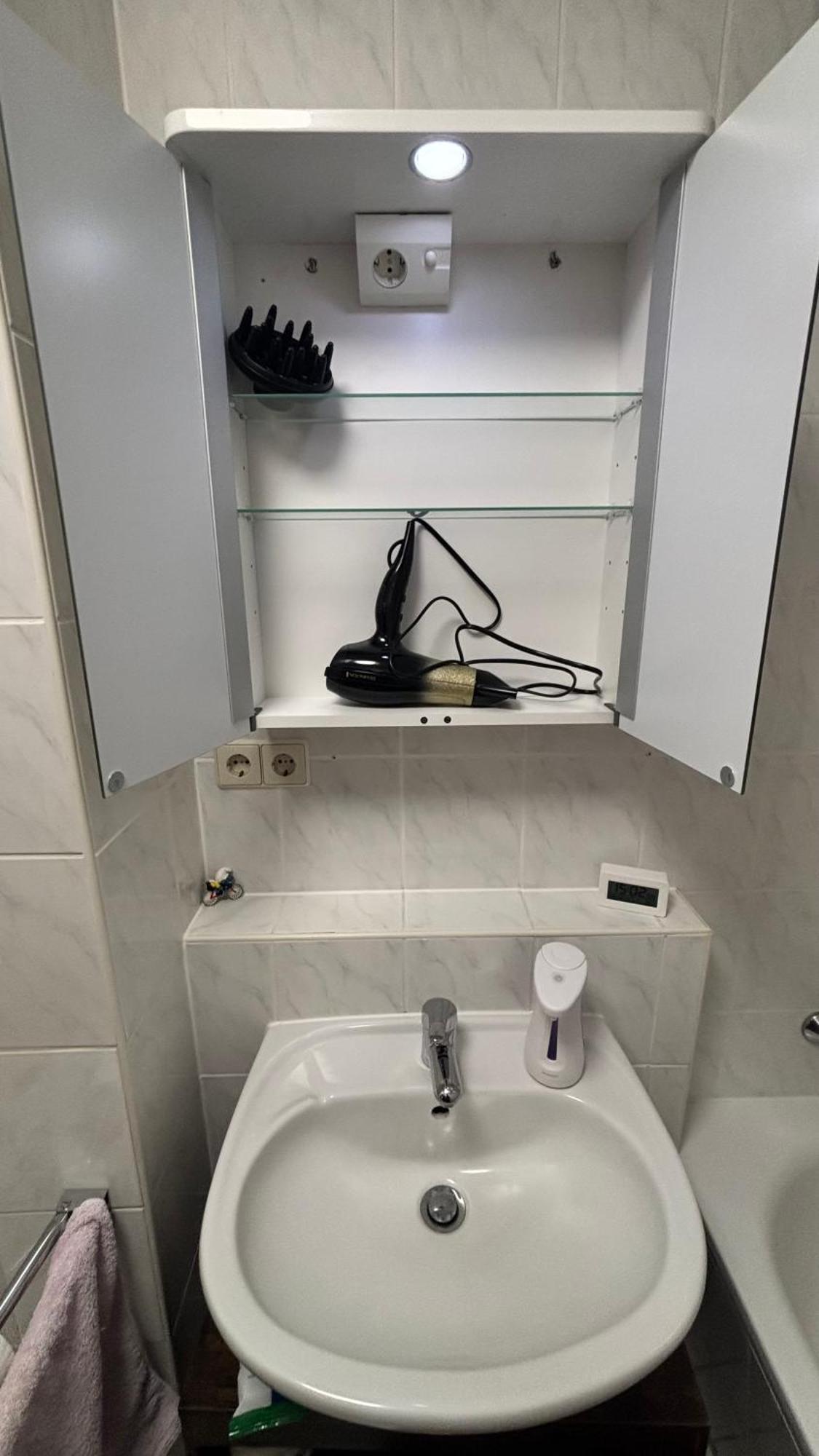 Modernedg-wohnung Mit Homeoffice